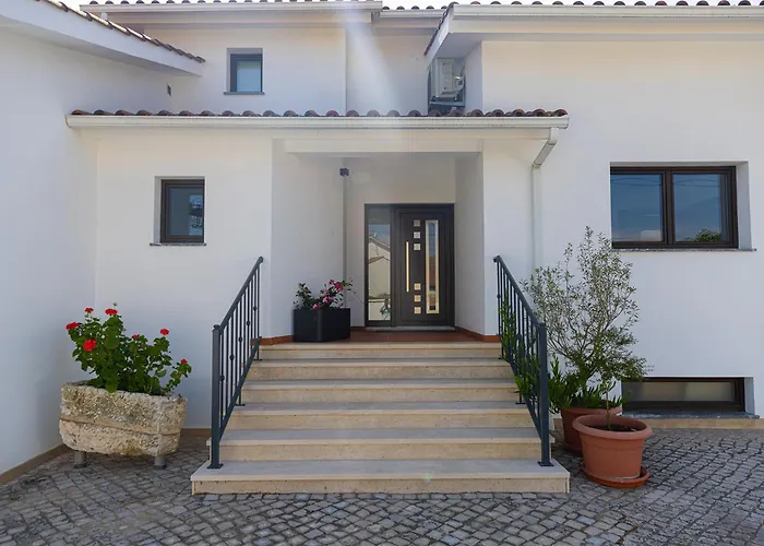 Casa Oliveira ゲストハウス ファティマ